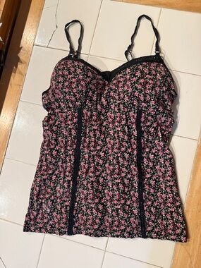 L.E.I. Floral Lace-Trim Cami Tank Top - Black with Pink Floral 90s vintage